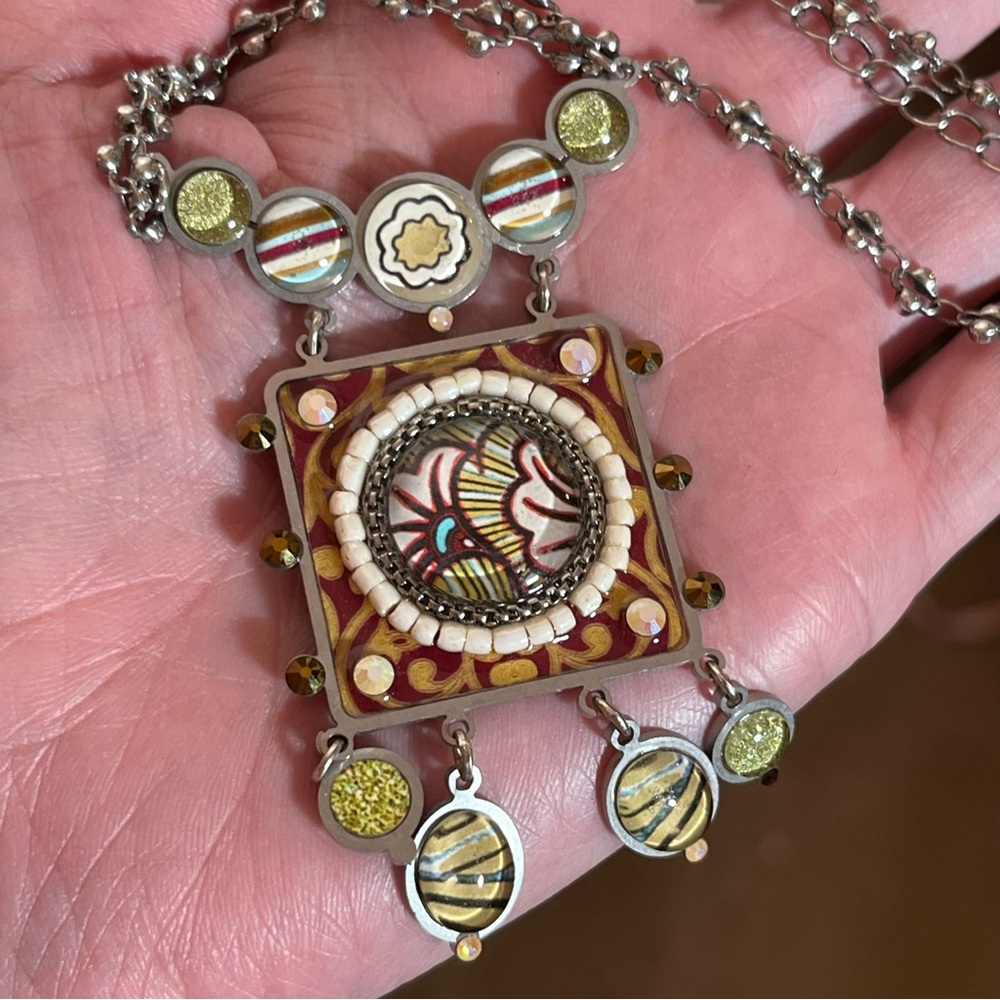 VGUVC Yoolles Estate Multicolor Silver Pendant Necklace w/Gold & Red Accents - Picture 10 of 15
